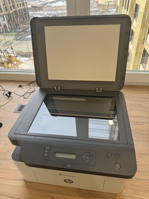 МФУ HP Laser MFP 135w