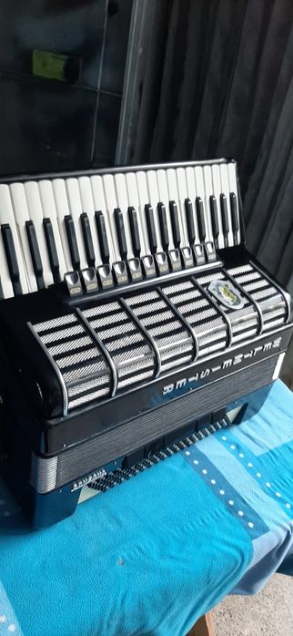 Vand acordeon weltmaister consona