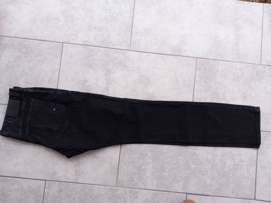 Blugi Tommy Hilfiger 33/34