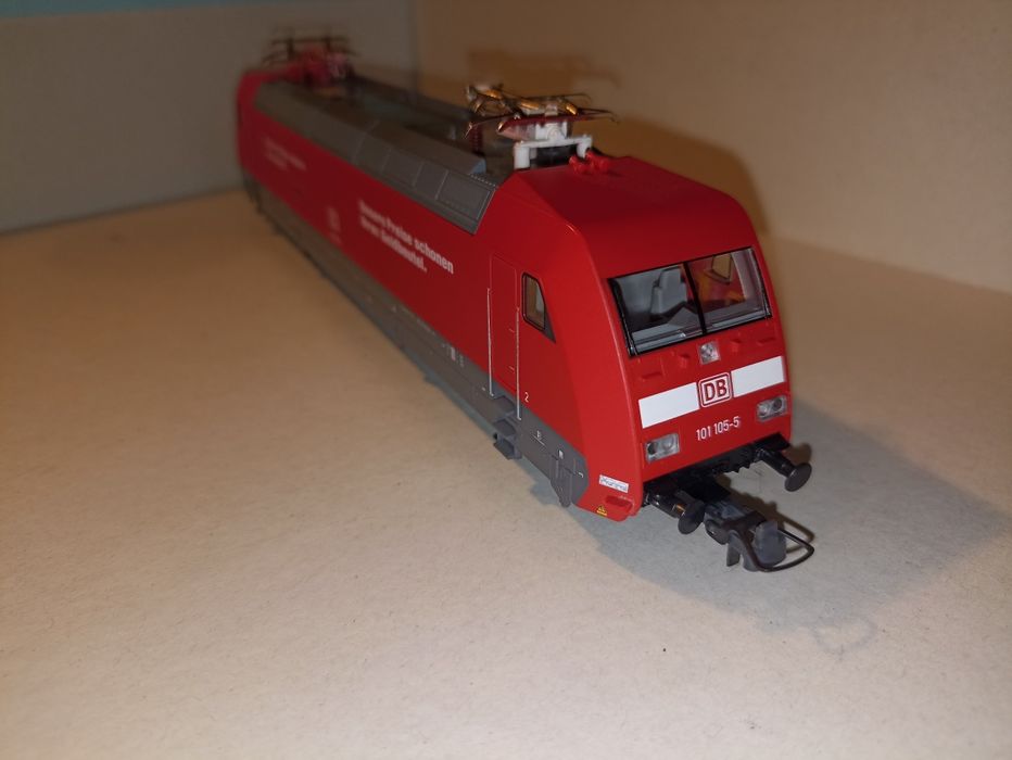 Locomotiva PIKO BR101