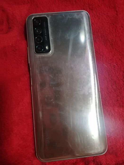 Vand telefoane defecte