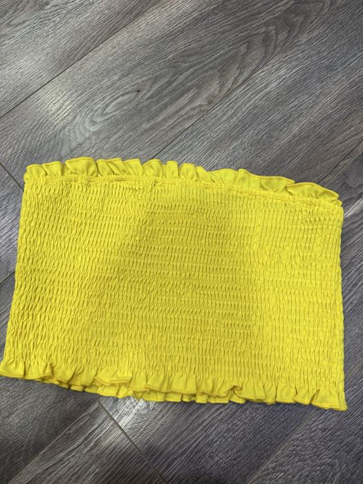 Жълто бюстие от shein