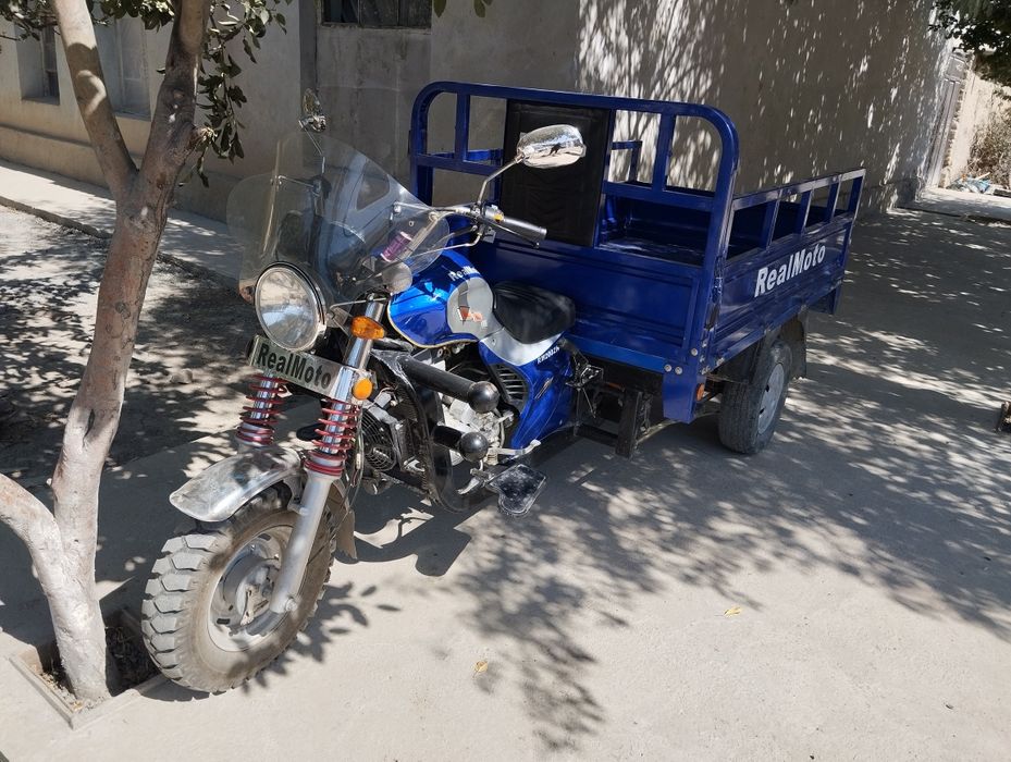 Srochna RealMoto sotiladi