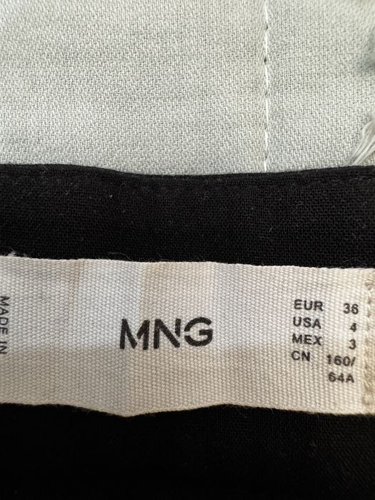 Строгие брючки Mango