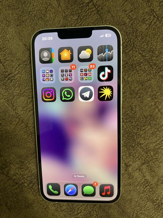 Iphone 13  белый