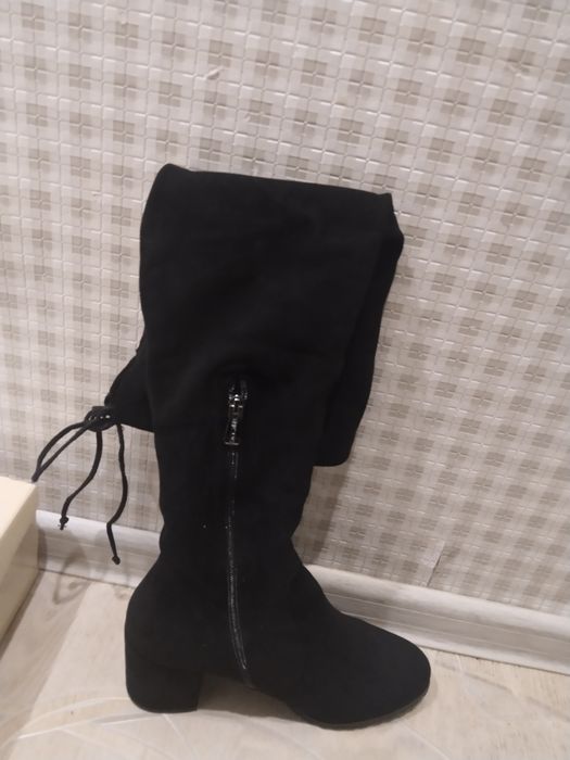 Продам демисезонные сапоги