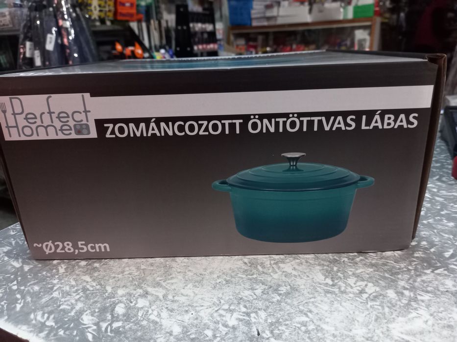 Cratiță fontă emailată 6 L Ofertă 298 lei