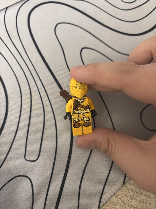 Продам игры пс4 и ниндзяго лего