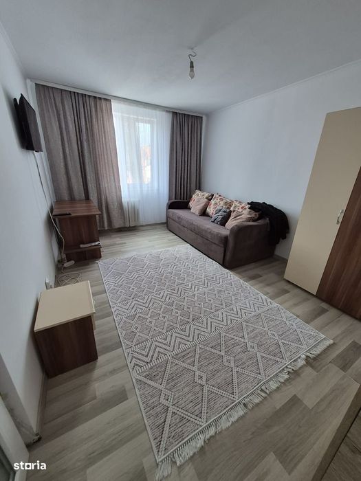 Garsoniera decomandata Palas