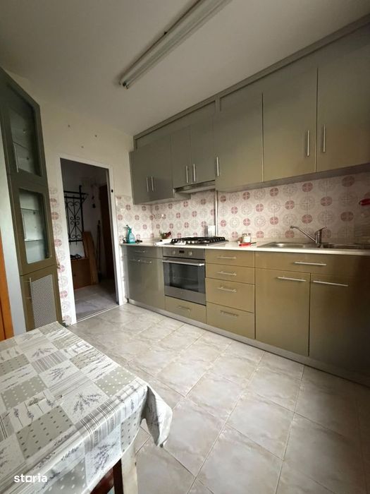 Vand apartament 3 camere Manastur