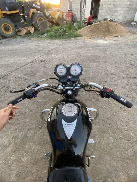 Мотоцикл 200 куб