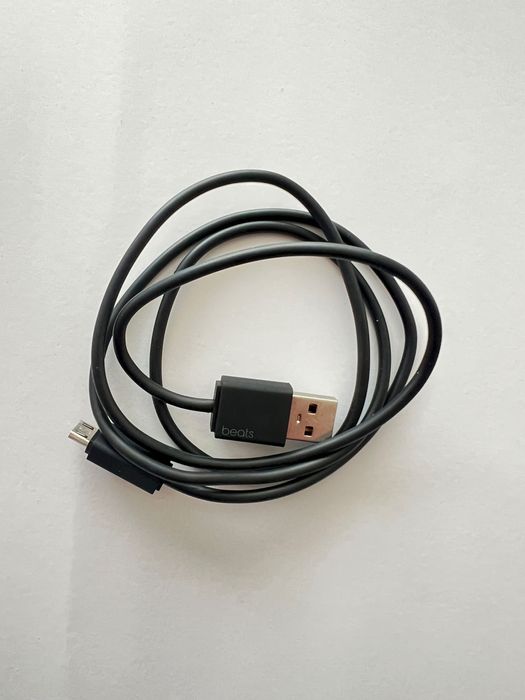 Beats solo 3 wireless rose gold