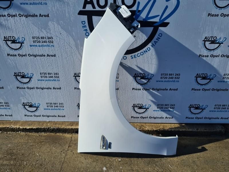 Aripa fata dreapta Opel Zafira C