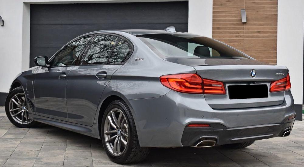 BMW~Seria~5~M~Pachet~Camera~360~Ventilație~Led~Head~UP~Harman~Kardon~2019