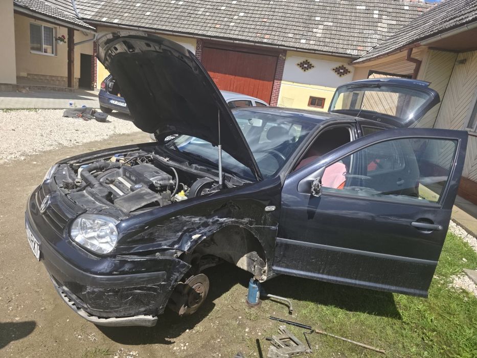 Se dă pentru dezmembrat sau total