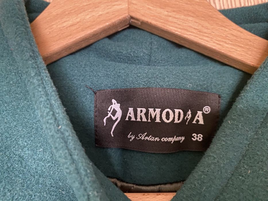 Вълнено дамско палто