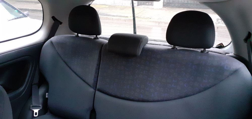 Toyota Yaris 1.0 68 к.с. 2003г.