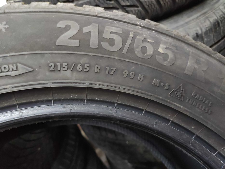 2бр Като нови зимни гуми 215 65 17 - Semperit - DOT 2024