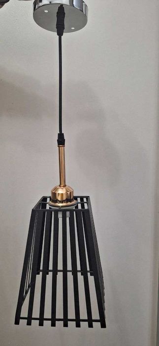 Продаться люстры потолочные , в отличном состоянии, рабочие