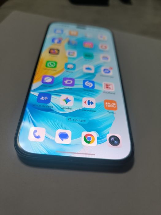 Honor 200 lite-256 GB -8 GB ram- cutie