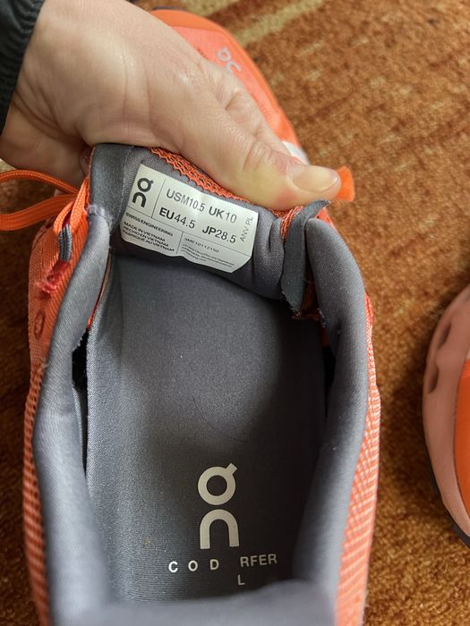 ON Cloudsurfer Trail номер 44/5