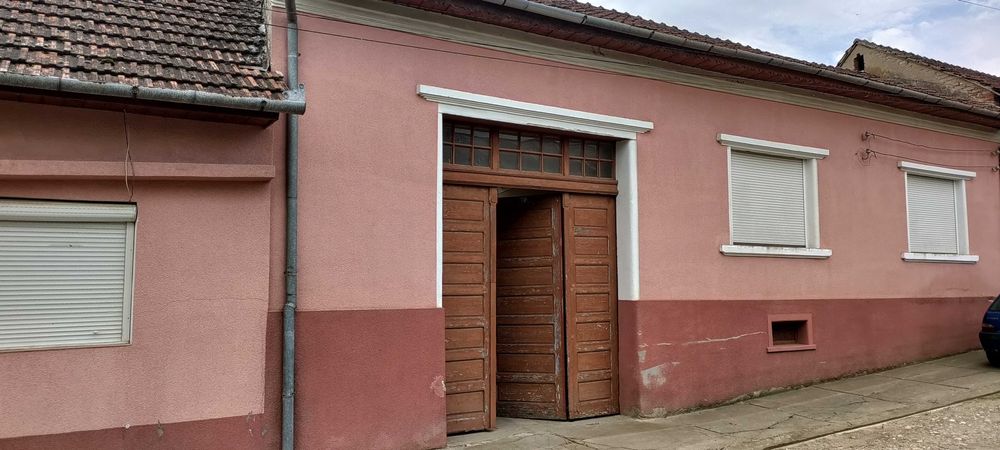 Casa de vânzare zona Cheile Nerei - jud. Caraș-Severin