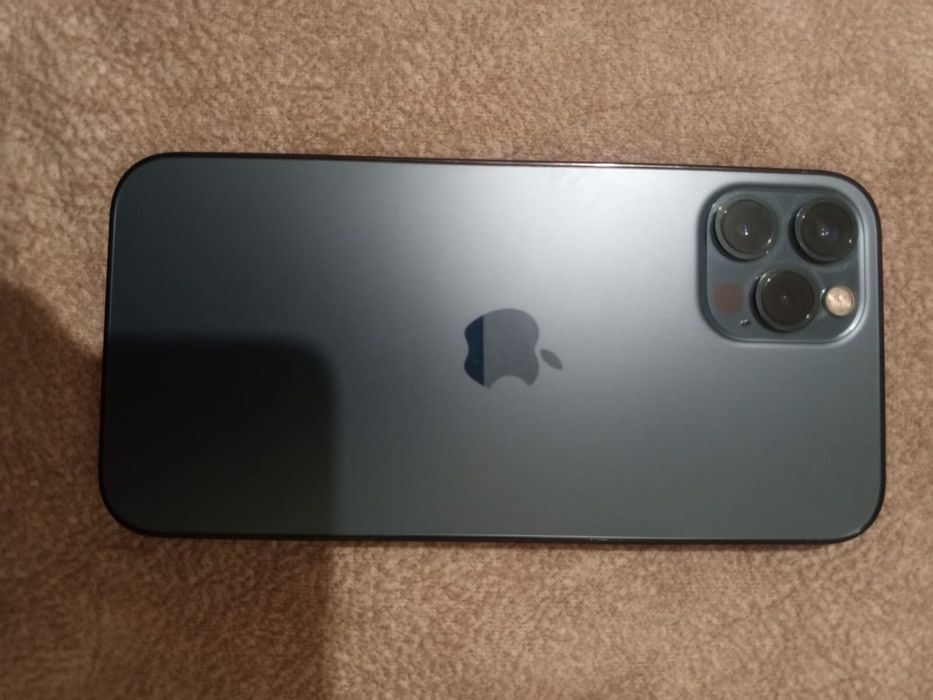 Продам iphone 12 pro