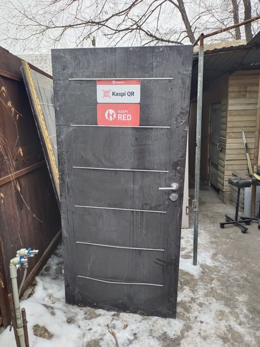 Продам межкомнатные двери и окна