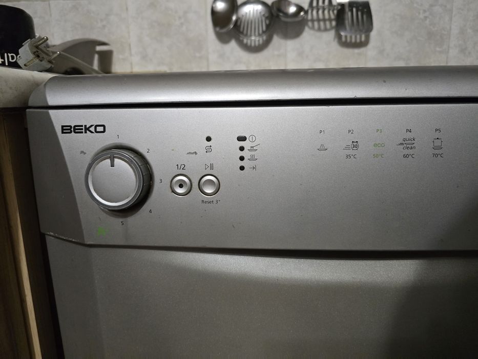 Продам посудомоечную машина Beko