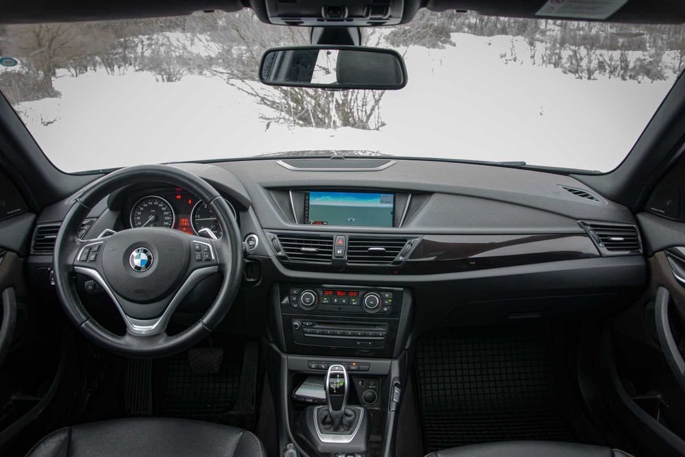 BMW X1 xDrive 25d 218cp lci, HK, xenon adaptiv, panorama, inmatriculat
