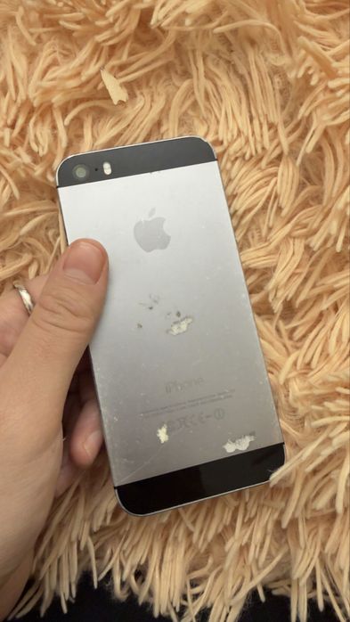 Продам айфон 5 s