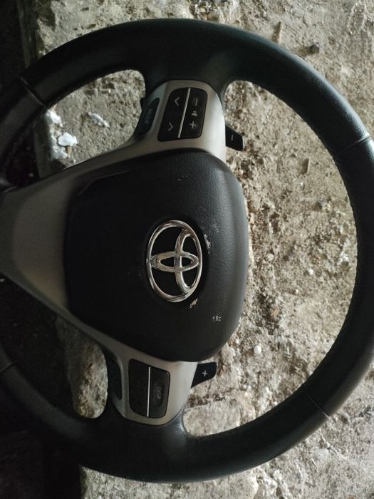 Продам рулевое колесо от тойоты