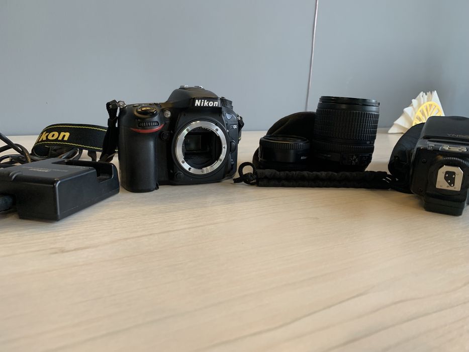 Продам фотоаппарат Nikon D7100 c объективами