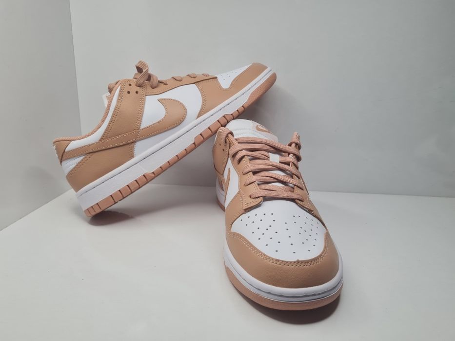 Кецове Nike Dunk Low

Чисто нови с кутия.

Размер 43 стелка 28 см.

Це