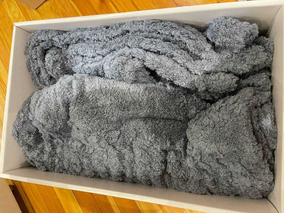 Теплый плед приятный на ощупь