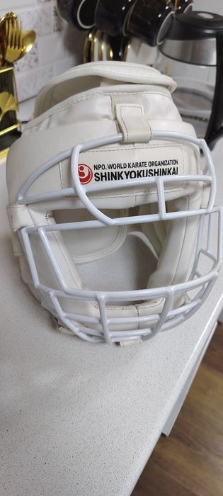 Продам Шлем для каратэ