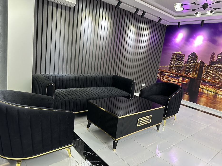 Продается Турецкий диван с журнальным столиком от бренда SHOSH