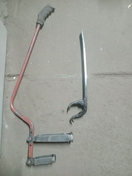 Продам тиски маленькие СССР