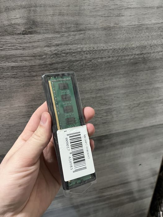 Операционная память,Operativni xotira (tezkor hotira) DDR3 8 GB