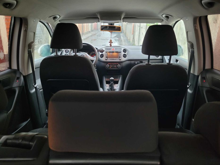 Vând VW Tiguan 2.0 Benzina | Decembrie 2011 | 4x4 Permanent | 185.000 km | Dotări Top