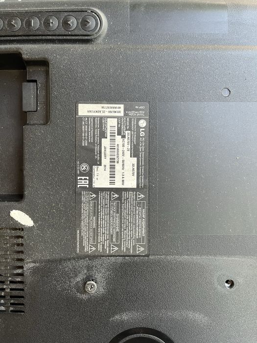 Продам Телевизор LG 32LN570V