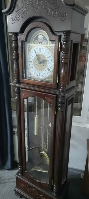 Часы механические напольные