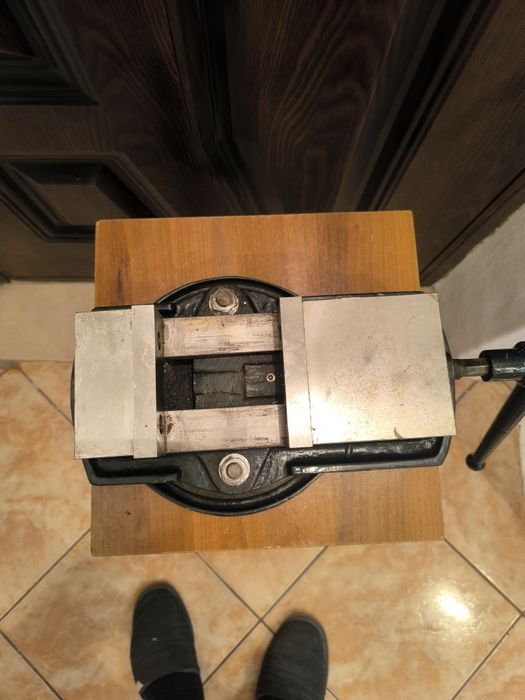 Menghină rotativă 90mm pentru mașini de găurit și frezat