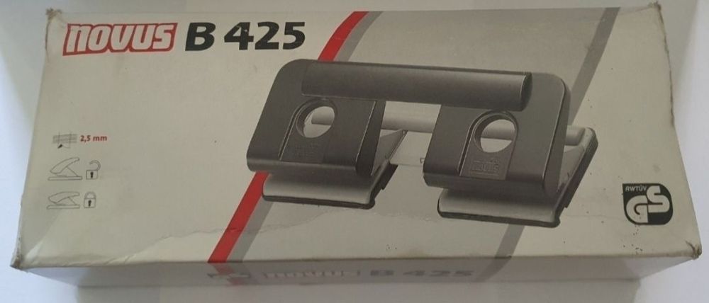 Perforator foi de hartie Novus B425, maxim 25 coli, 4