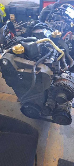 Motor complet 1.5 DCI euro 5 injectie Siemens / Continental cod: K9K ( pretul afisat este fara anexe )