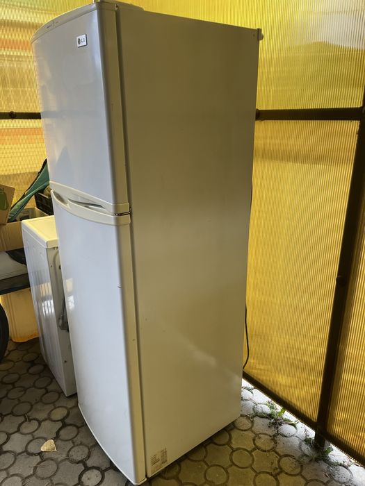 Продам холодильник LG