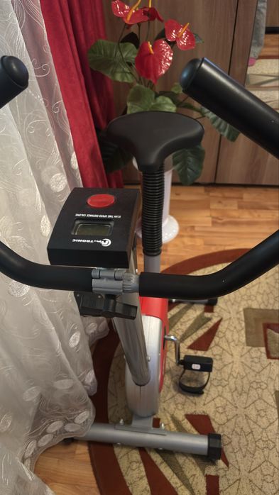 Bicicleta fitness FitTronic 100B