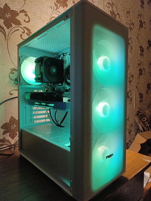 Мощный Компьютер в комплекте! Core i7, SSD M2, HDD,