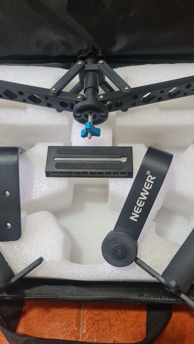 Stabilizator mecanic portabil Neewer
