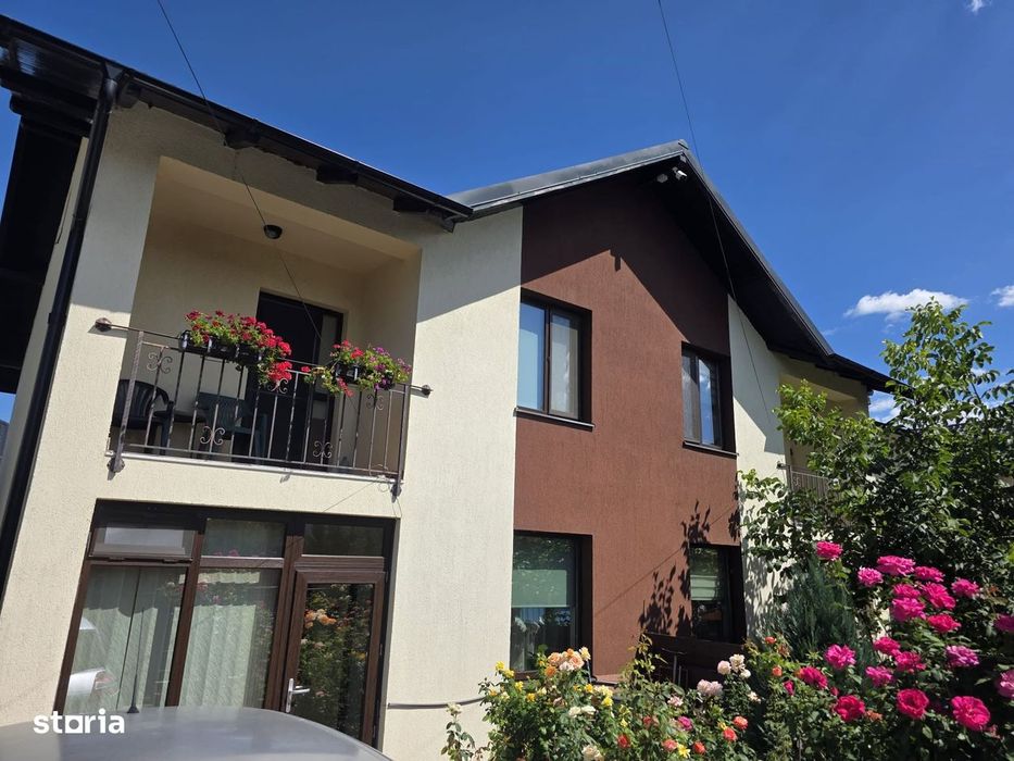CASĂ TIP DUPLEX în Valea Adâncă reper 5 Drumuri, mobilata si utilata.